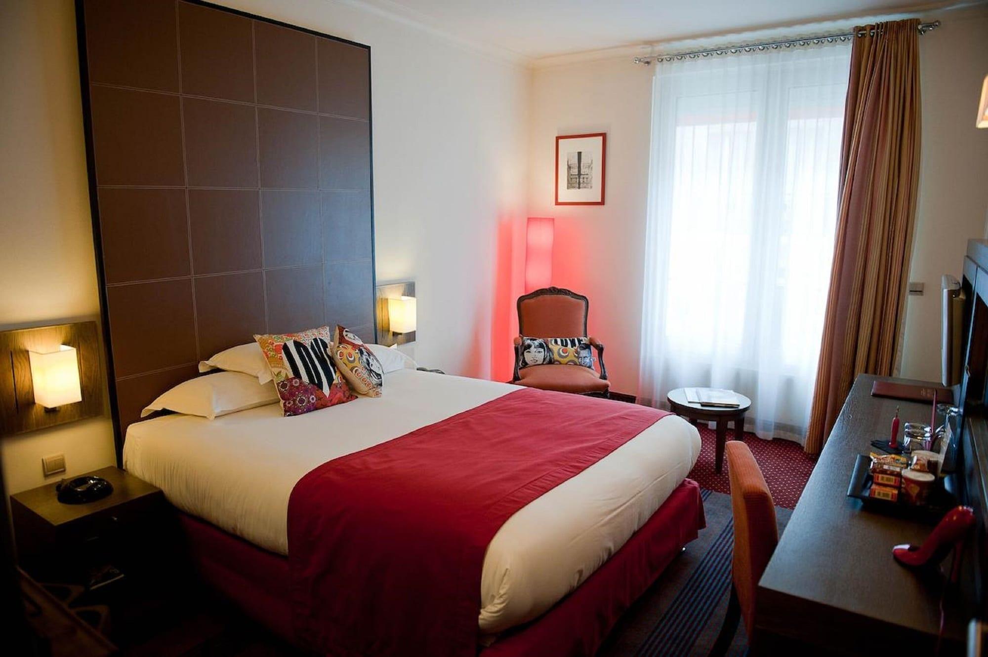 Westside Arc De Triomphe Hotel Paris Exterior photo