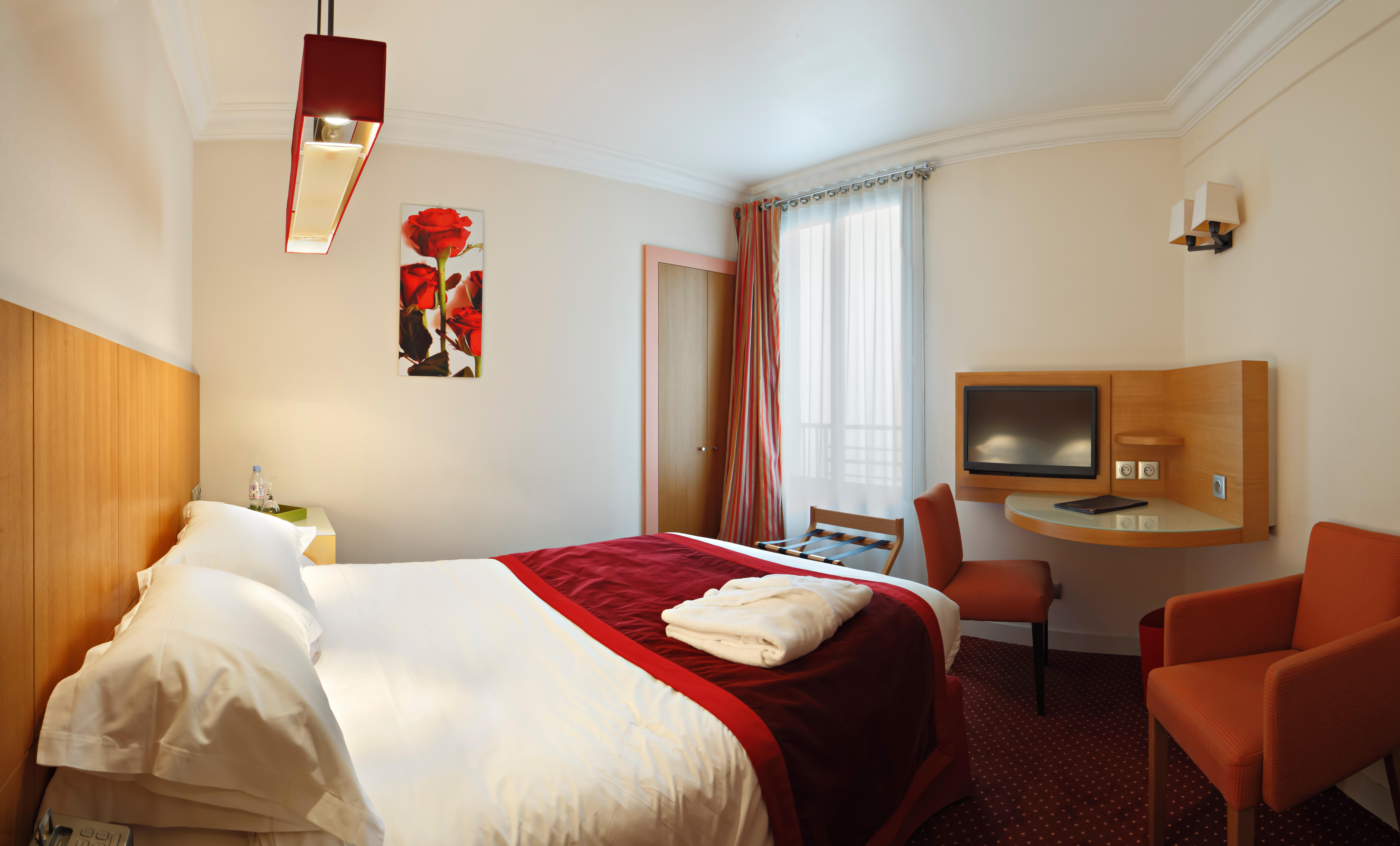Westside Arc De Triomphe Hotel Paris Exterior photo