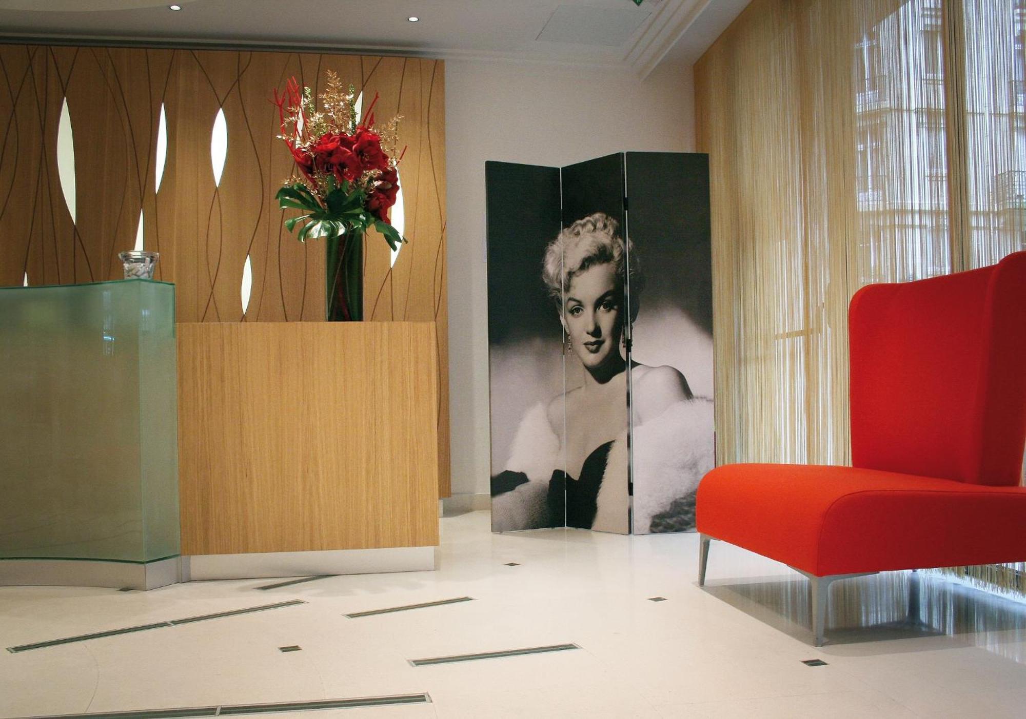 Westside Arc De Triomphe Hotel Paris Interior photo