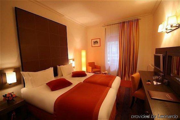 Westside Arc De Triomphe Hotel Paris Room photo