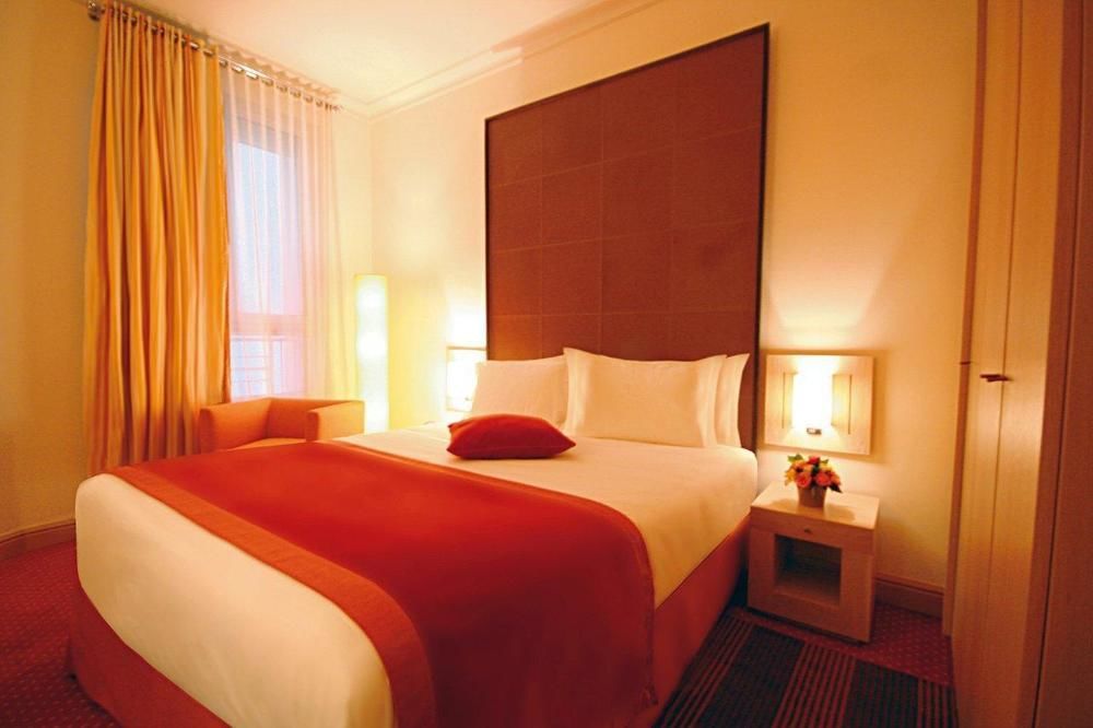 Westside Arc De Triomphe Hotel Paris Room photo